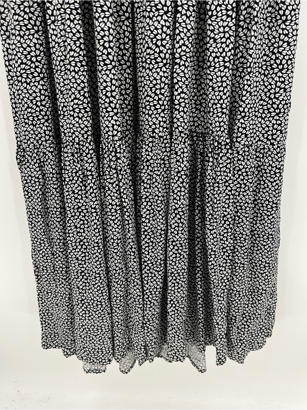 Petal & Pup Hadyn Black and White Faux Wrap Maxi Dress - Picture 8 of 15